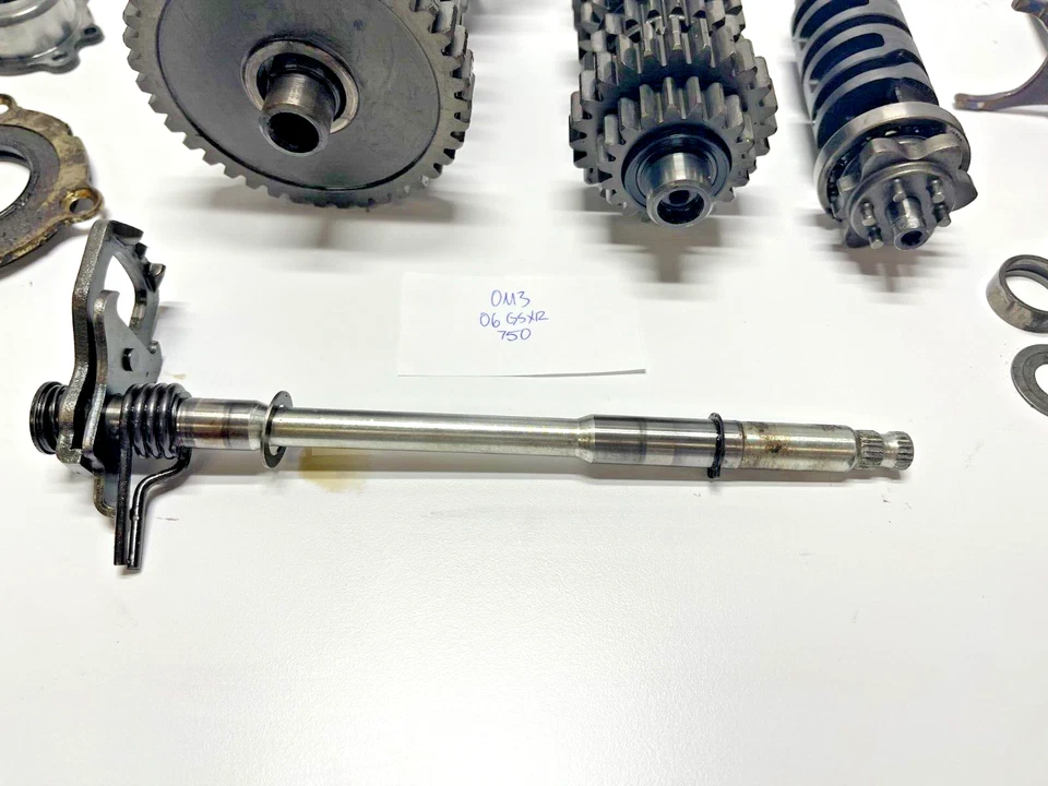 Engranajes de transmisión OEM Suzuki GSXR 600 2006 2007 Foto 4 de 4