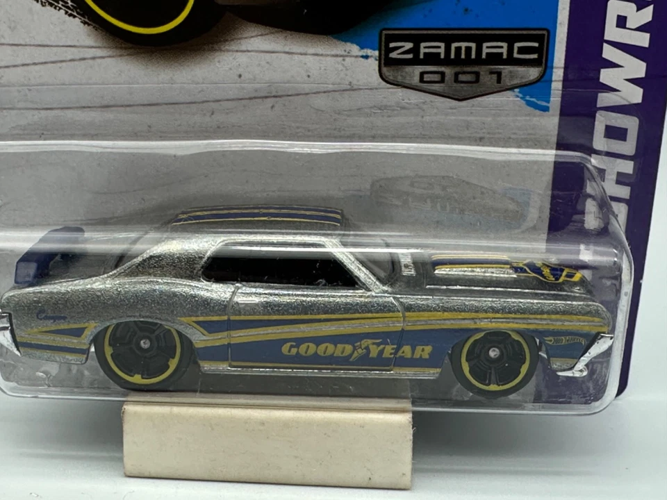Hot Wheels Zamac 1969 Mercury Cougar Eliminator, Goodyear, 1:64, nuevo en paquete Foto 2 de 4