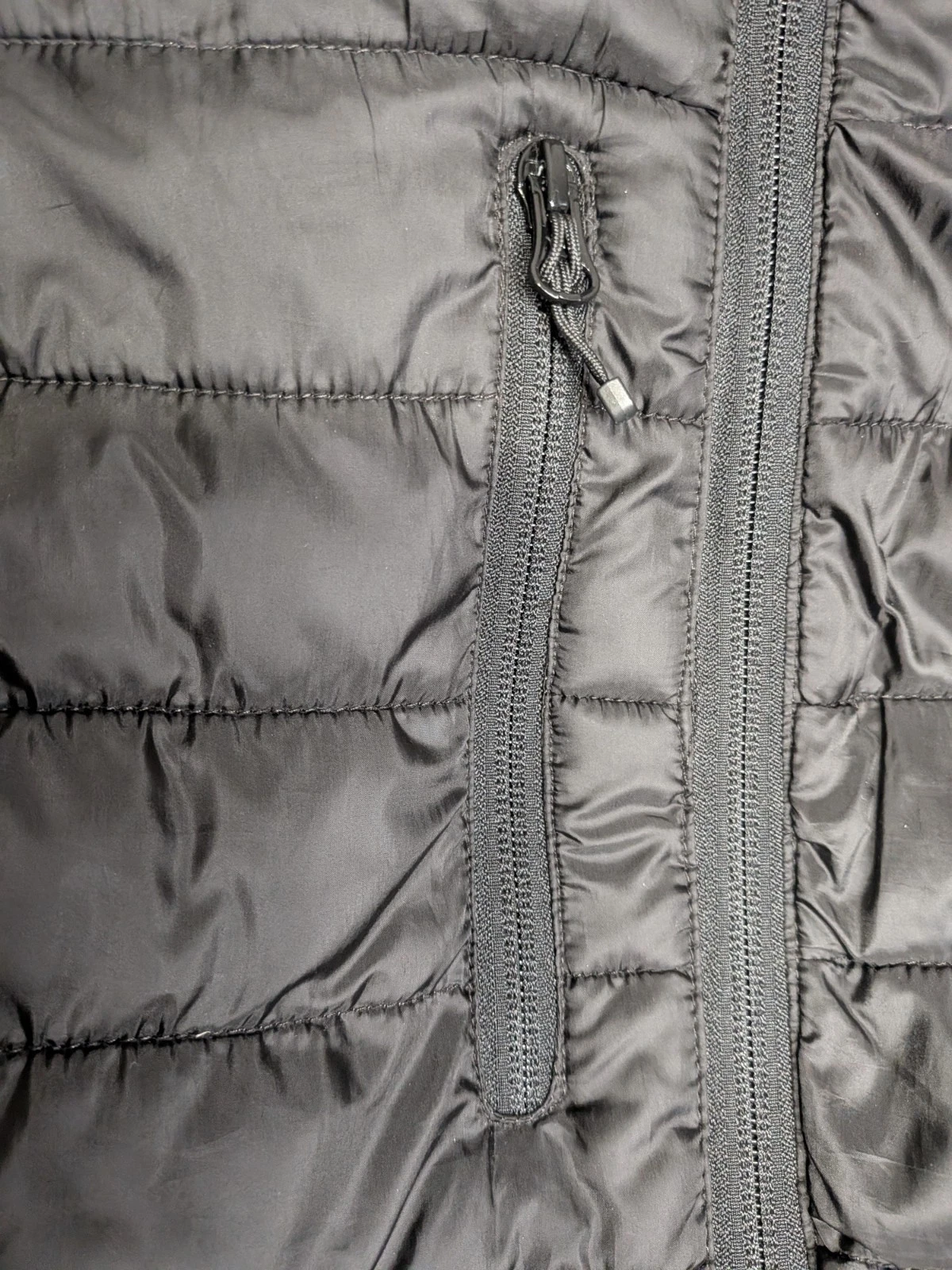 Nissan Men's Black Quilted Hooded Full Zip Puffer Jacket Size M - product detail image 3