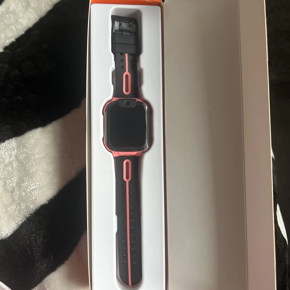 imoo Phone Watch Z1 Kids Smart Watch with Long-lasting Video & Phone Call, GPS - Image 2 of 4