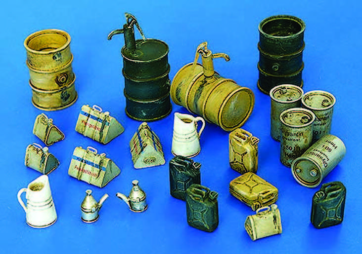 Plus Model 4022 - 1:48 Resin Kit German Equipment WWII Tank Storage Accessories