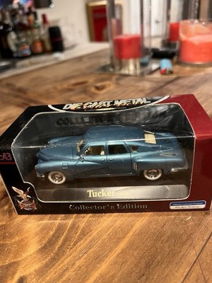 Road Signature Collector's Edition (Yat Ming) 1:43 Tucker Torpedo Blue (1948)