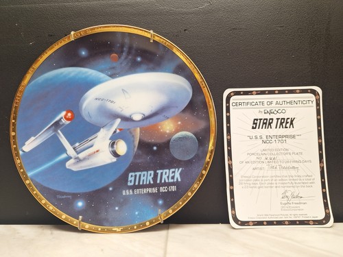 Enesco Star Trek Plates Set Of 3 And 1 Holographic Plate With COA - Picture 3 of 8