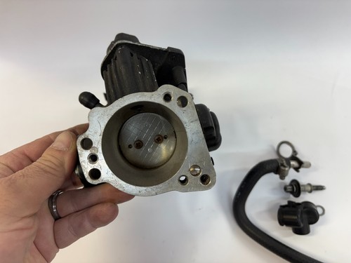 Harley 27708-06 fuel injected throttle body 27618-06 LooK - Picture 4 of 5