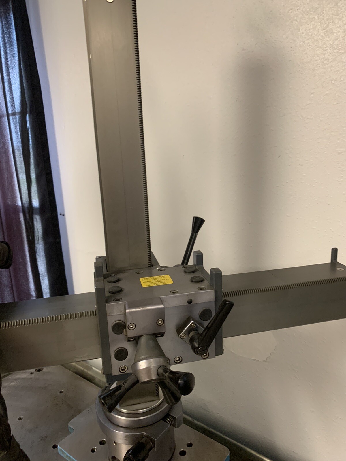 15 KVA Cammann DOWNFEED, TAP BURNER DISINTEGRATER, 30" x 52" TABLE C28