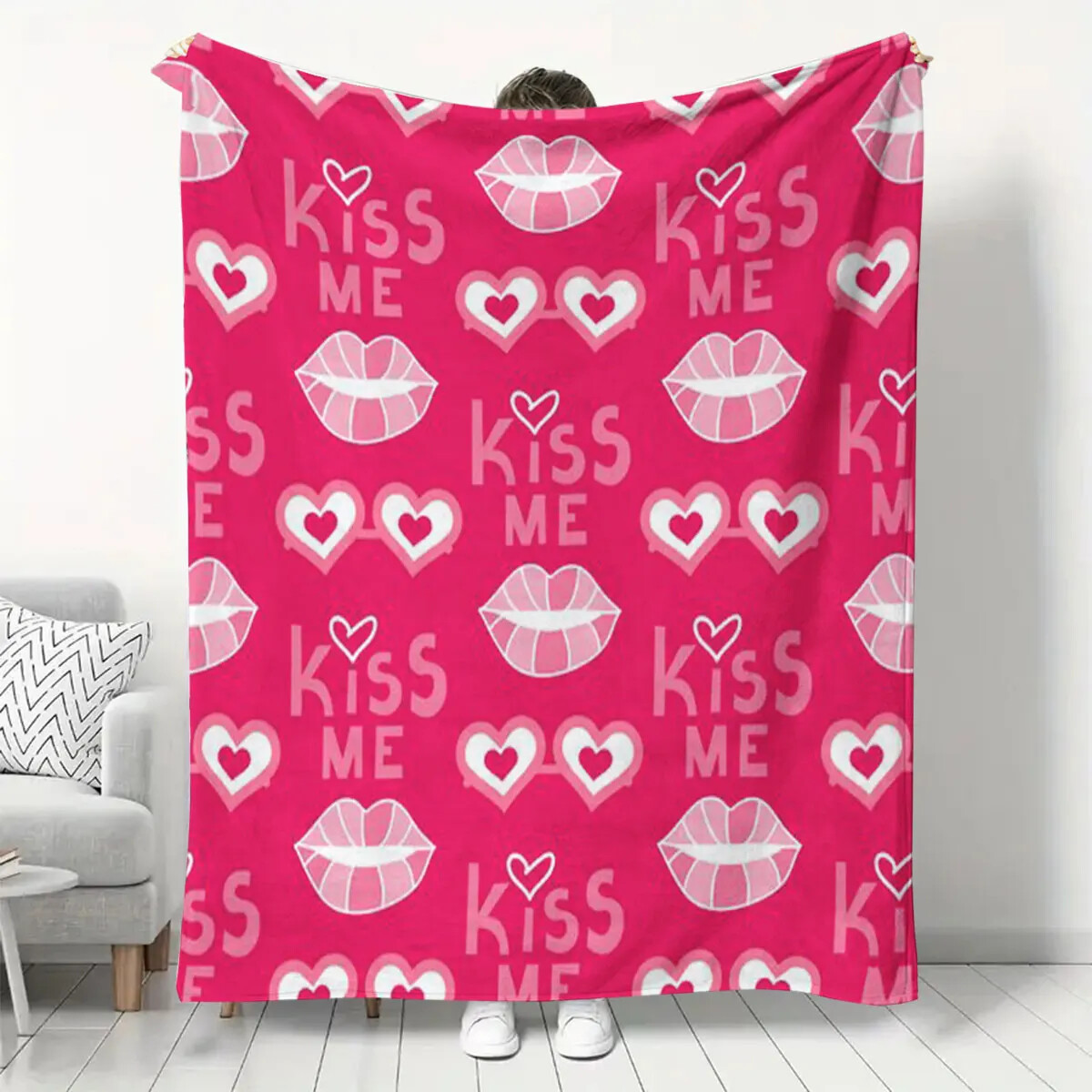 personalized Custom blanket printed Kiss Me Graphic Warm Soft Bedding