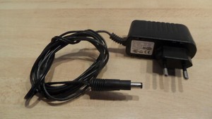Adapter Steckernetzteil für Speedport W 701V Typ 15.2230. 12V - 1A n921