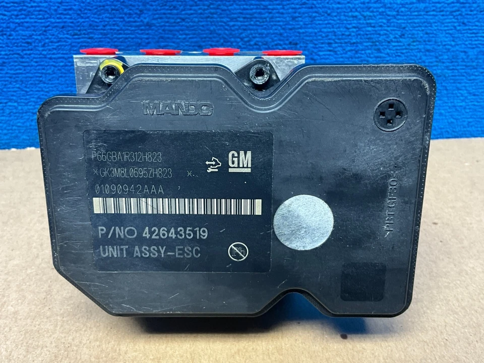 Módulo de control de bomba ABS freno antibloqueo tracción delantera Buick Encore 2017-2019 OEM Foto 2 de 4