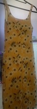 zara womens dress size M. Yellow With Sunflowers.. Summer Dress... Excellent Con