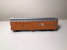 Athearn HO Scale Portland Fruit Express PFE 16494 Mechanical Refrigerator Car