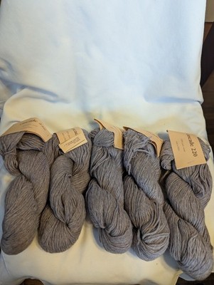 Lot of 5 hanks - Cascade 220, 100% pure wool, Color Partie
