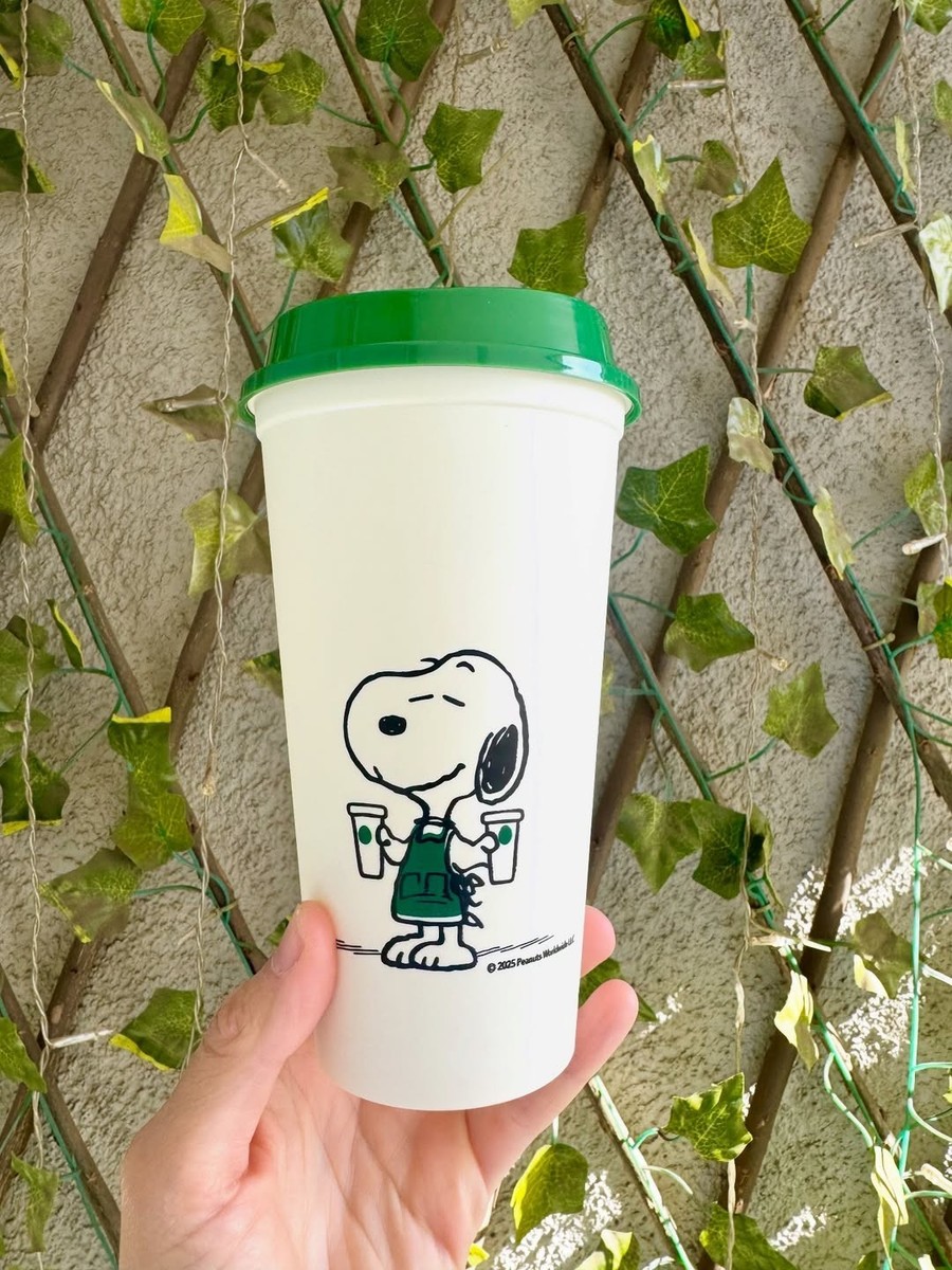 2026 Starbucks Japan Snoopy Peanuts Reusable Cup 473ml White