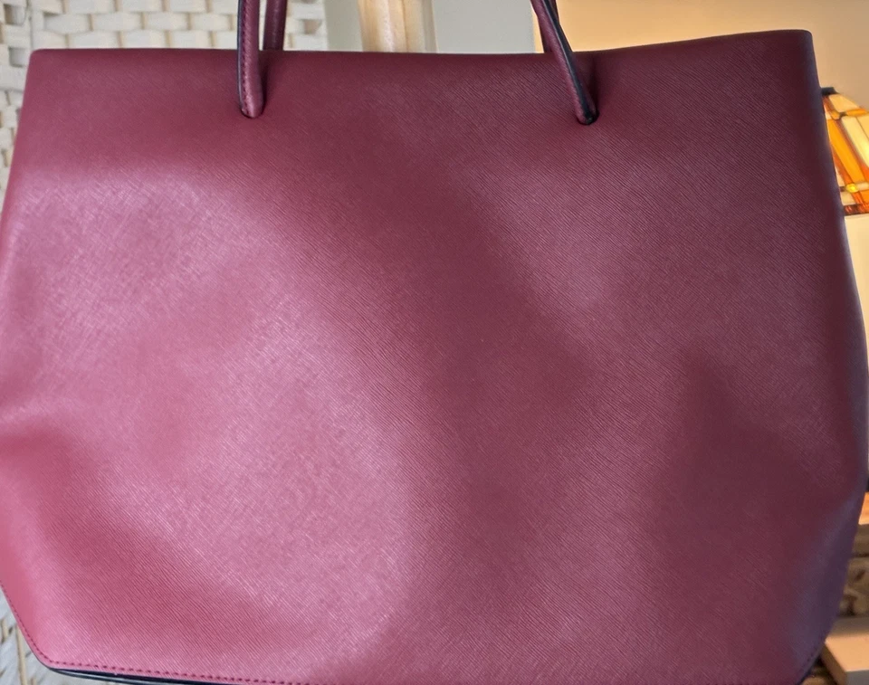 Marc Jacob’s Burgundy Tote Bag - Image 3 of 4