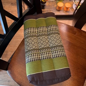 leewadee Yoga Meditation Pillow Kopak Filling Thailand 13.5” X 7” X 4.5”