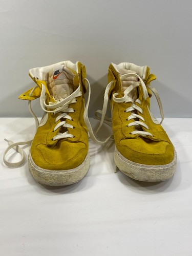 Nike Hombre Zapatos Deportivos, Talla 9.5 EE. UU., Amarillo, Usados - Imagen 3 de 15