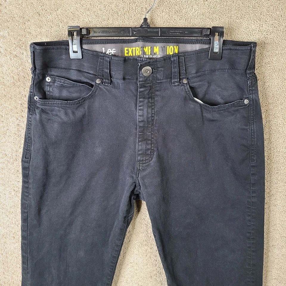 Lee Jeans Mens 36x34 (35x32) Black Extreme Motion Straight Slim Fit Straight Leg - Image 2 of 4