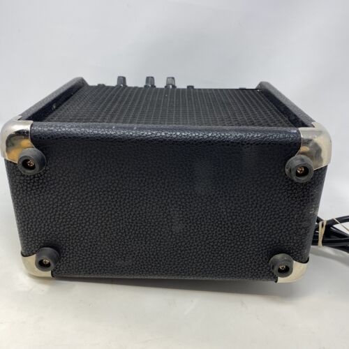 Fender Musical Instruments SP-10 Guitar Amplifier 22W AMP Speaker Powers On - Picture 11 of 11