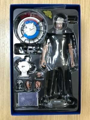 Hot Toys MMS 273 Iron Man 2 Tony Stark with Arc Reactor Creation