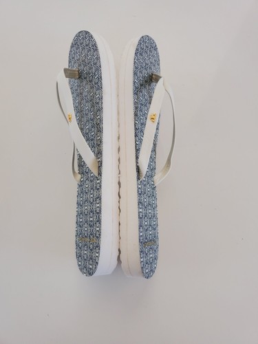 Tory Burch Flip Flops Slippers Women White Blue Geometric Pattern Slip On Sz 6.5 - Picture 11 of 15