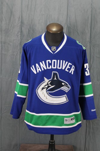 Vancouver Canucks Jersey (Retro) - Henrick Sedin #33 - Men's Medium - Picture 3 of 12