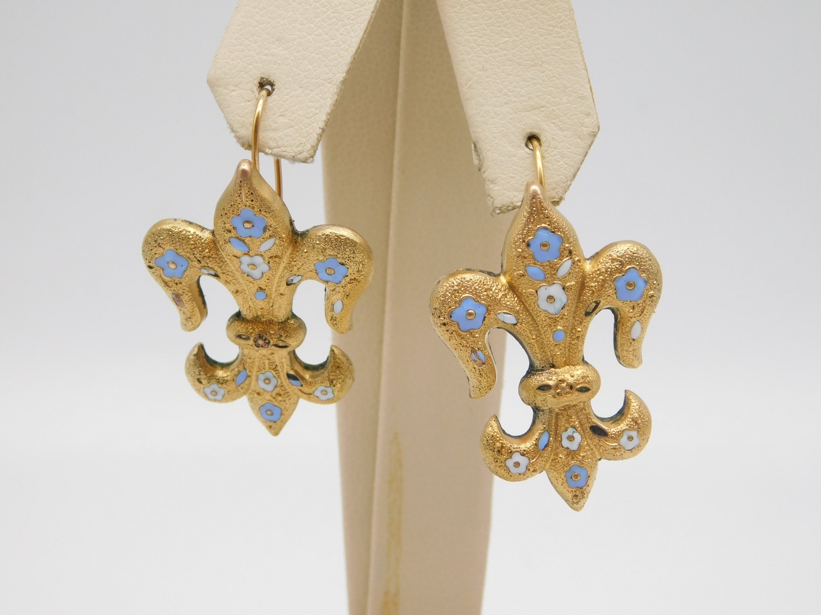 ANTIQUE GOLD FILLED ENAMEL FIGURAL FLEUR DE LIS F… - image 1