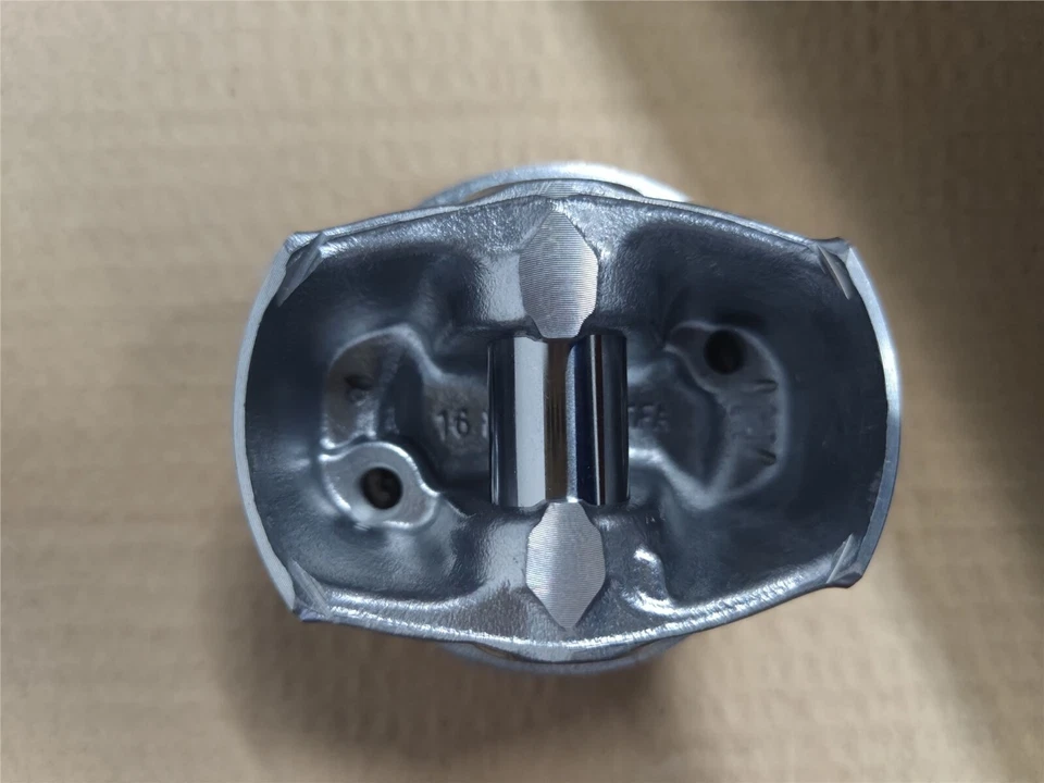 RACEORLY Internally cooled Piston Φ83mm STD For Mercedes Benz C300 W205 M274.920 Foto 3 de 4