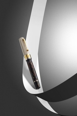 Omas Bologna Rollerball Pen in Galassia Argento with Gold Trim - NEW in Box