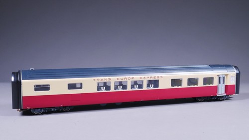 H0 DC Roco aus 63121 Wagen 3 zum Dieseltriebzug RAm TEE Edelweiss #NP_955 | Condition: Gebraucht