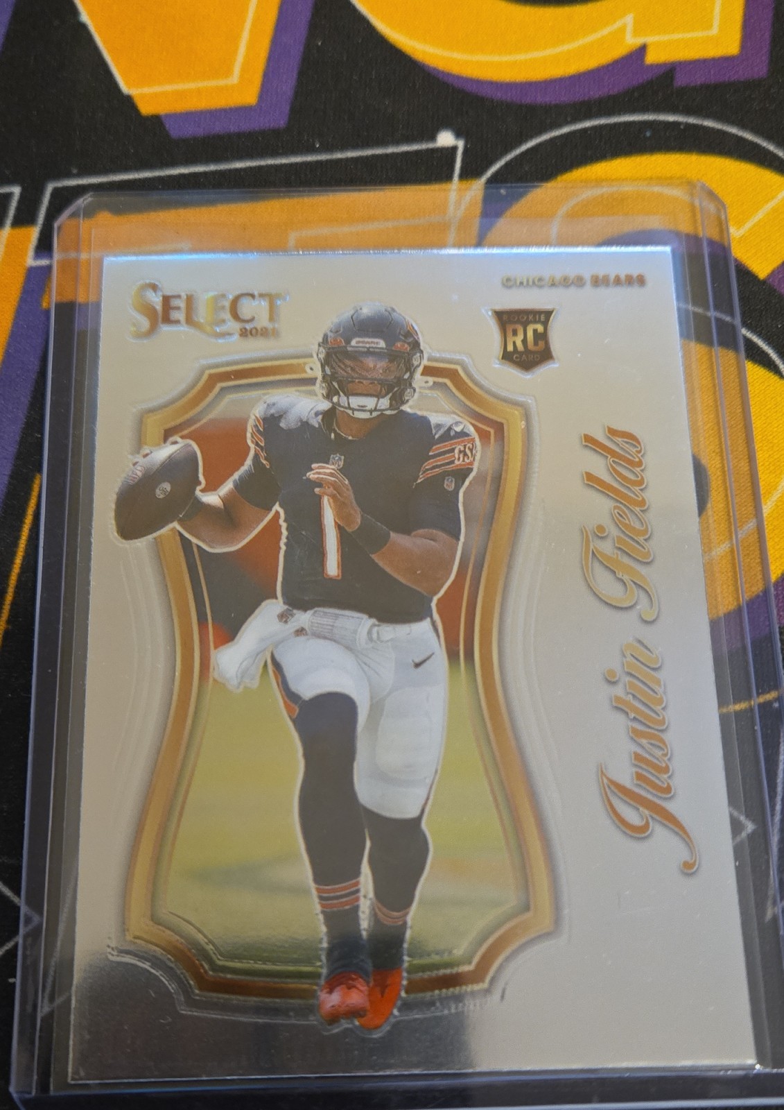 2021 Panini Select - Select Certified Rookies Justin Fields #SCR-4 (RC)