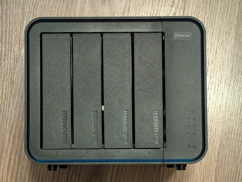 TerraMaster F4-424 Max 4-Bay NAS - Dual 10GB NIC 8GG RAM No Drives