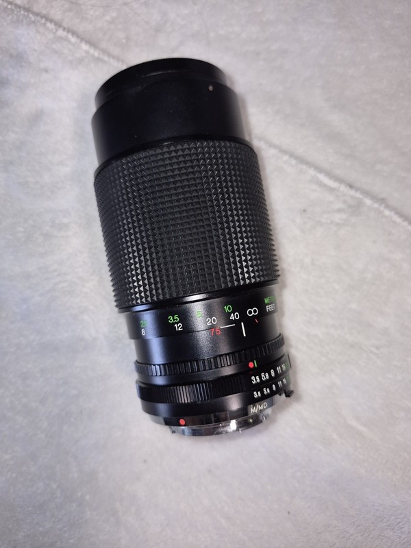 Vivitar 75-205mm f/3.8 MC Macro Focusing Zoom Lens