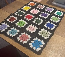 Lot Of 20 5 Vibrant Centers Edged In Black Crochet Granny Square Blocks Afghan