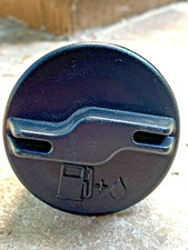 New Stihl OEM Filler Cap, 0000 350 0517, 0000-350-0517