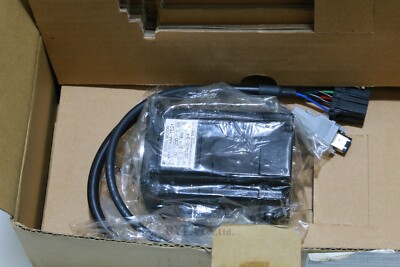 YASKAWA NIB SGMPH-01AAA-TE21 discontinued SIGMA2 100W SERVO MOT-I-3297=9E35