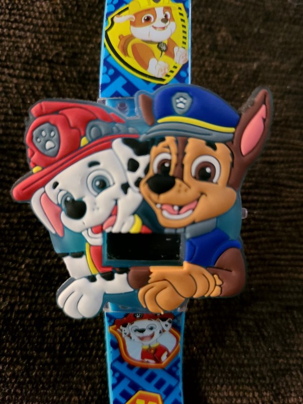 Paw Patrol LCD Watch 3D Characters On Face Nickelodeon Pre-owned Spin Master 
