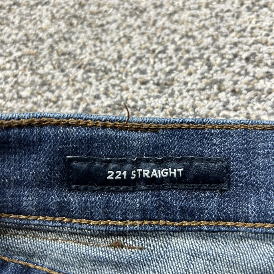 Lucky Brand Jeans Mens 38x34 Blue 221 Straight Mid Rise Dark Wash Stretch Denim - Image 4 of 4