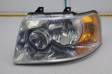 2003-2006 Ford Expedition Front Left Driver Side Headlight Oem