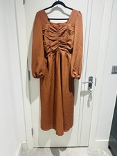 Rust Ruched Midi Dress – Size M – Flattering Fit