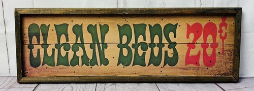 Vintage 1970s Wooden Novelty Sign Set Clean Beds 20¢ & Garbage Dump Rustic Decor - Picture 5 of 7