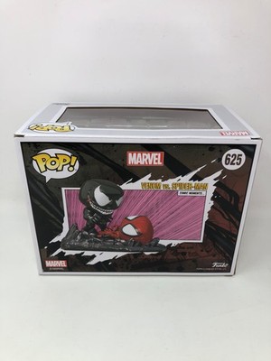 Funko Pop! Moments: Marvel - Venom Vs. Spider-Man (Metallic