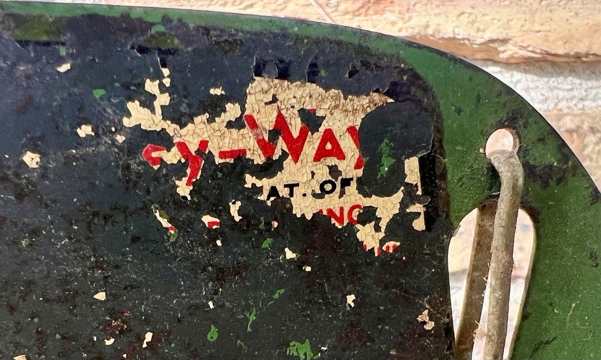 Vintage Jiffy-Way Egg Scale Grader Green with key by Sears Roebuck