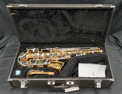 Yamaha YAS-26 Alto Saxophone with Mouthpiece Neck Ligature and Hard-shell Case