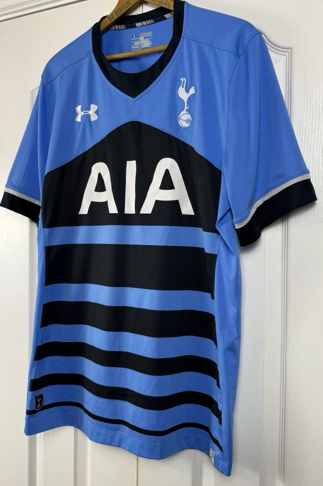 Camiseta visitante Tottenham Hotspur AIA para hombre 2XL Under Armour azul Eriksen #23 usada en excelente estado Foto 3 de 4