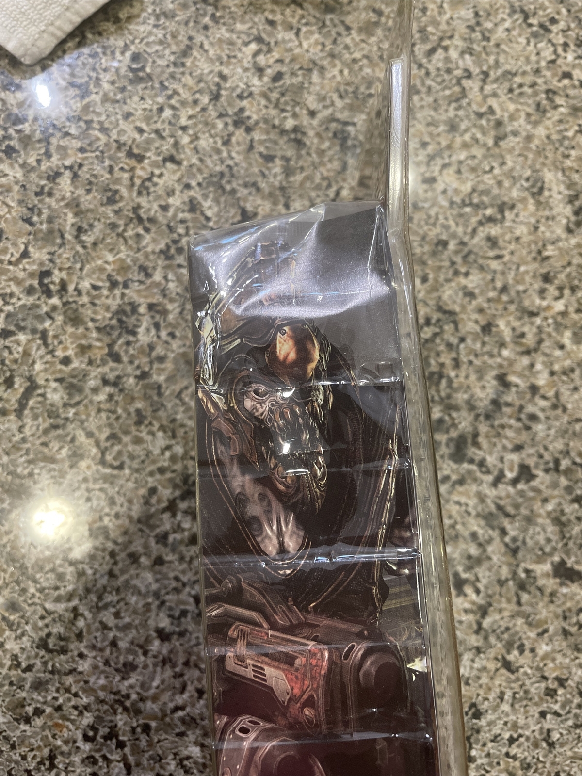 Gears of War 2 Kantus 7" Figure NECA (plastic Has Some Dents And