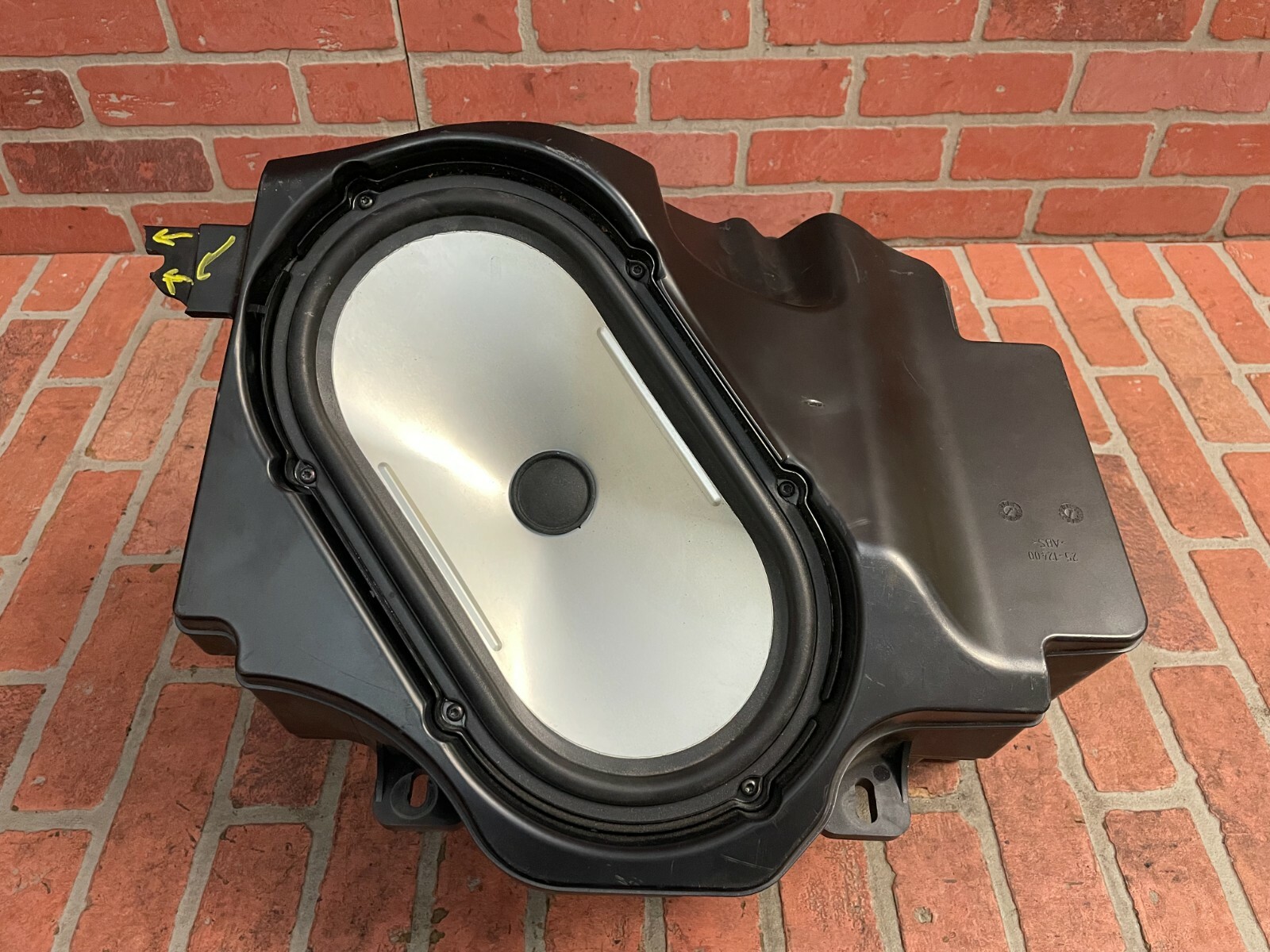 06 Land Rover Subwoofer Speaker XQA500110 Xh4218808ab Pf0130 for sale