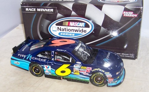 1:24 ACTION 2012 #6 PURE MICHIGAN TEXAS WIN RICKY STENHOUSE JR AUTOGRAPHED W/COA - Picture 3 of 8