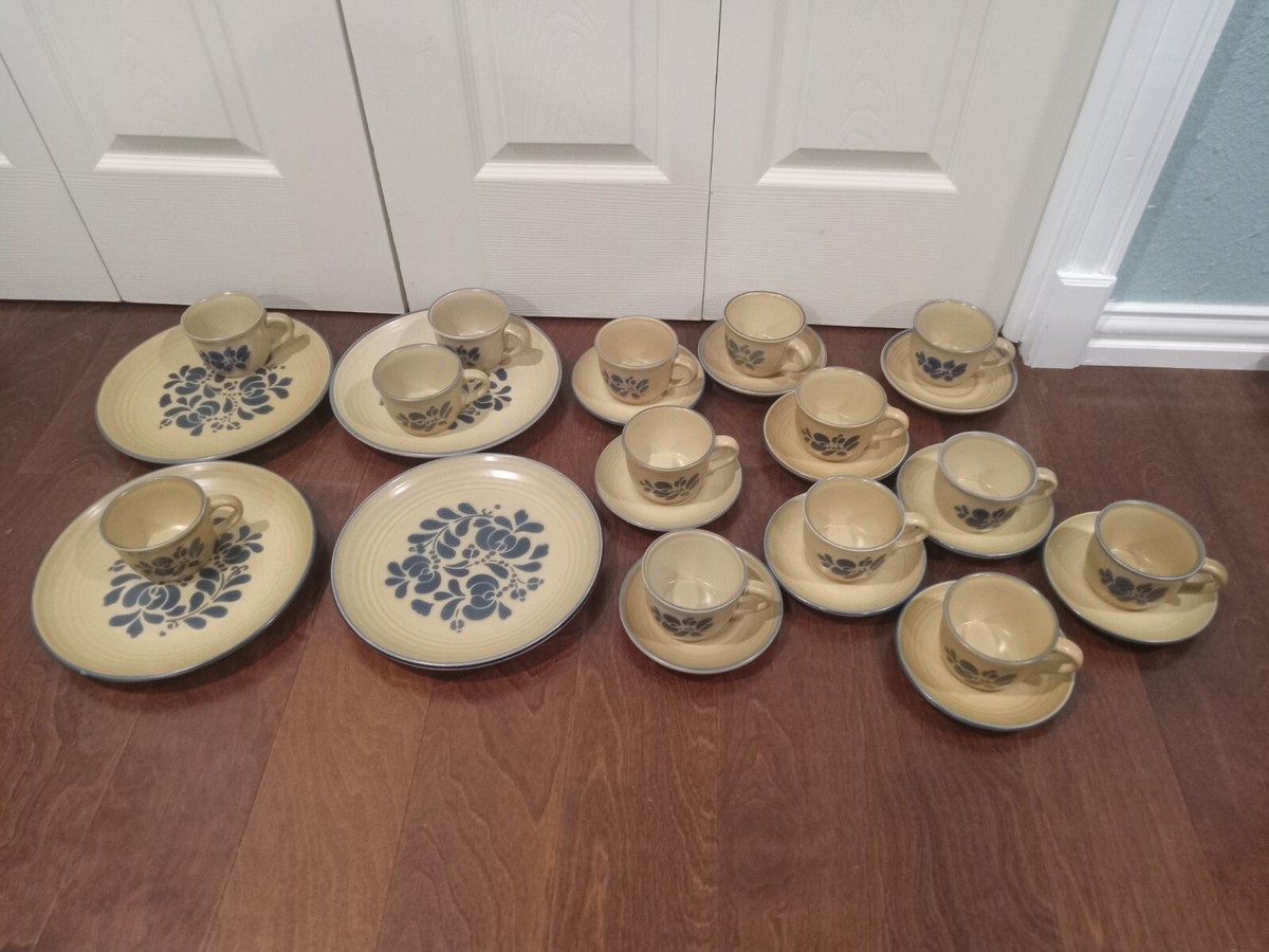 Pfaltzgraff Folk Art Used Pfaltzgraff Dishes Lot Of 28 Pfaltzgraff
