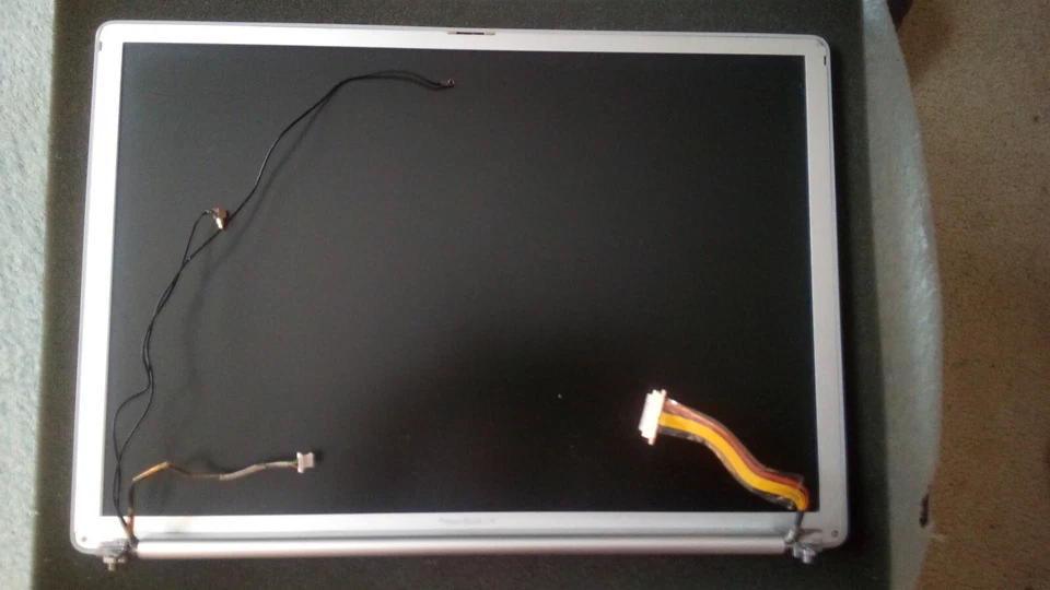 Powerbook G4 A1106 15" 1.5GHz o 1.67GHz Pantalla LCD + Bisagras, Probado Muy Bonito Foto 2 de 4