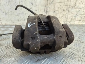 BMW 3 F30, F80 Bremssattel vorne links W09209 2.00 Diesel 135kw 2015 32384419