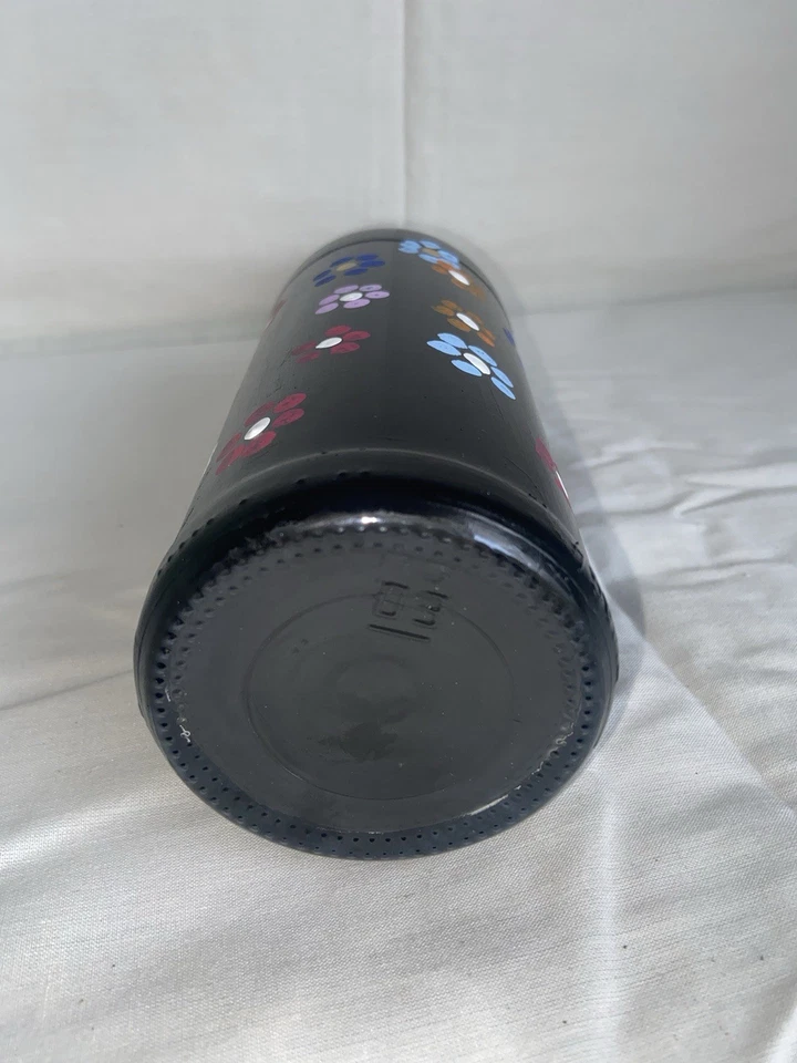 Botella de vino reciclada pintada a mano Foto 4 de 4